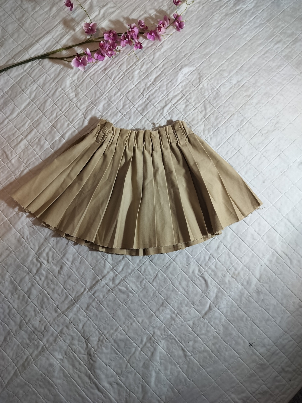 Divided Pleated Mini Skirt - Khaki